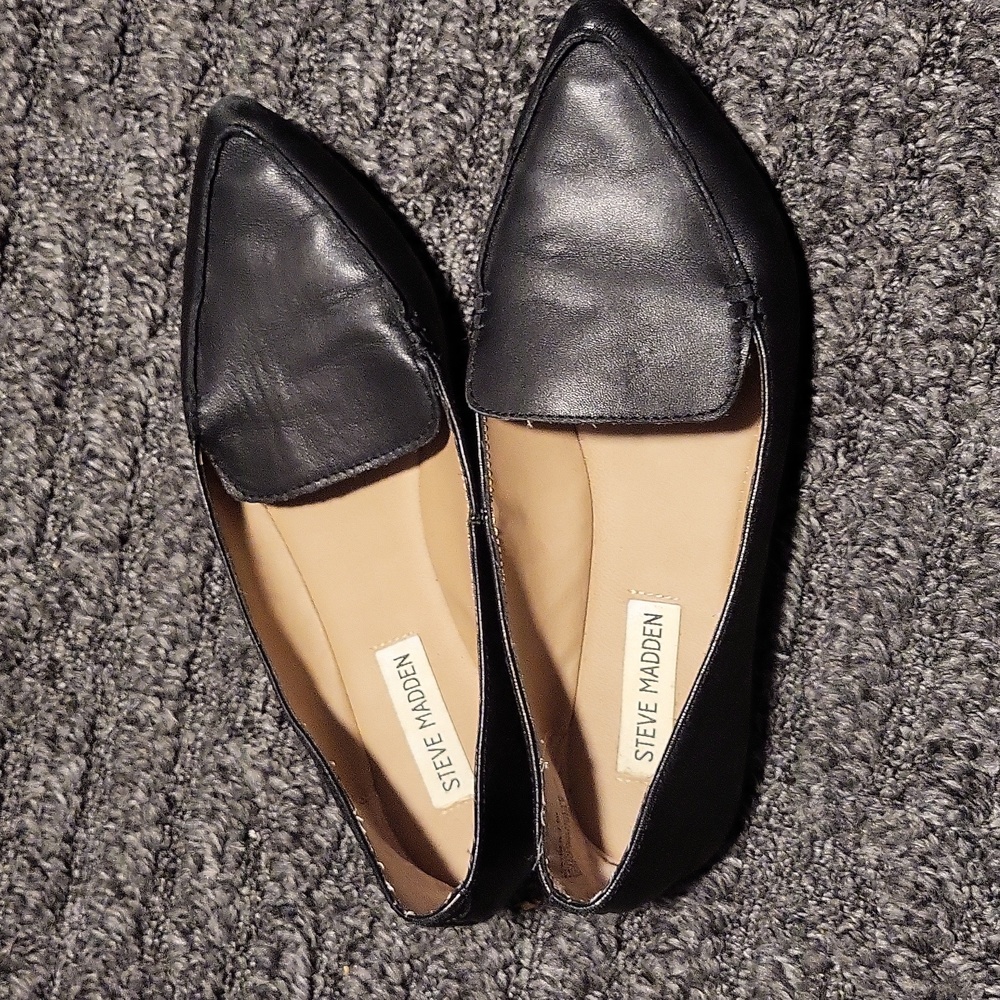 Black Steve Madden women's leather pointed toe loafer flat shoes Pre-Owned